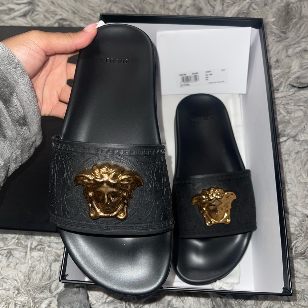 Condition: Excellent - Picture 2 of 3